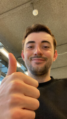 Jonas zoekt een Kamer / Appartement / Huurwoning / Studio in Amsterdam