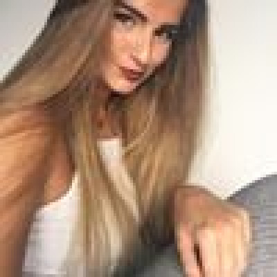 Savanna van Pul is looking for a Room / Apartment / Rental Property / Studio in Amsterdam