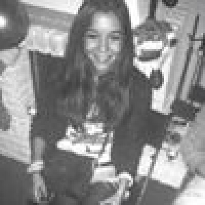 Edna zoekt een Kamer / Appartement / Huurwoning / Studio / Woonboot in Amsterdam