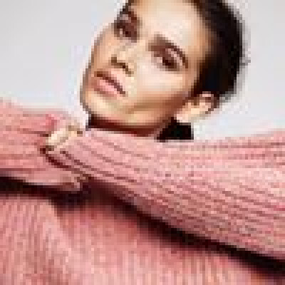 Romy zoekt een Appartement / Huurwoning / Studio / Woonboot in Amsterdam