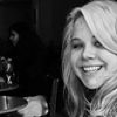 Alicia zoekt een Kamer / Appartement / Huurwoning / Studio in Amsterdam