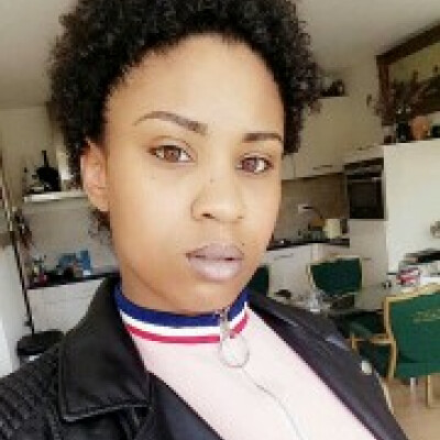 Froukje zoekt een Appartement / Studio in Amsterdam