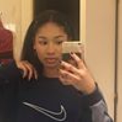 Busola  is looking for a Room / Studio in Amsterdam