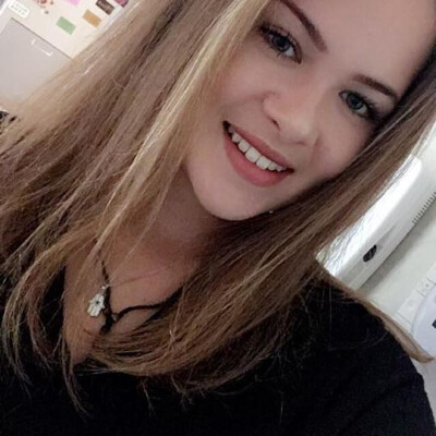 Ruth  zoekt een Kamer / Studio in Amsterdam