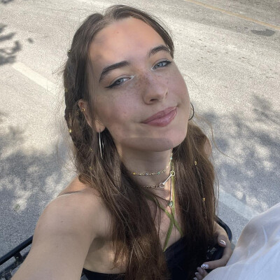 Marie zoekt een Kamer / Appartement / Studio in Amsterdam