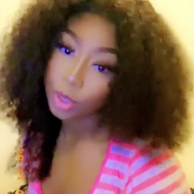 Dinia  zoekt een Kamer / Studio in Amsterdam