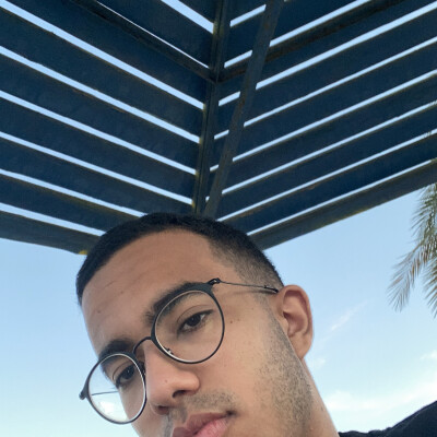 Zeyad  zoekt een Kamer / Studio in Amsterdam