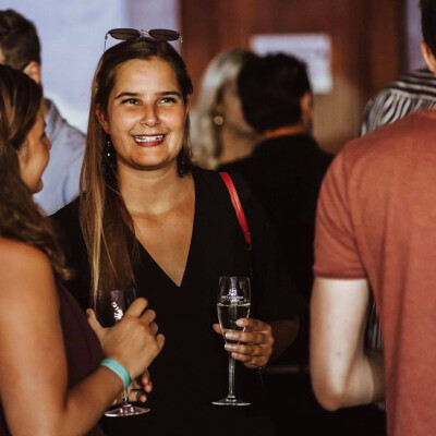 Lara zoekt een Kamer / Appartement / Huurwoning / Studio / Woonboot in Amsterdam