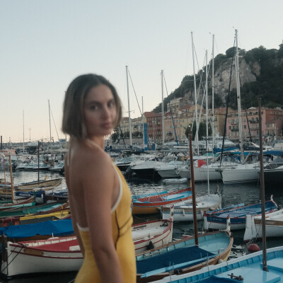 Roos zoekt een Kamer / Appartement / Studio in Amsterdam