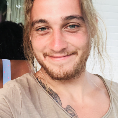 David zoekt een Appartement / Studio in Amsterdam