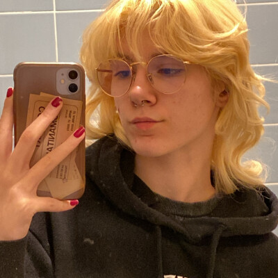 Sofia zoekt een Kamer / Appartement / Huurwoning / Studio in Amsterdam