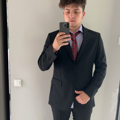 Alex zoekt een Kamer / Appartement / Studio in Amsterdam