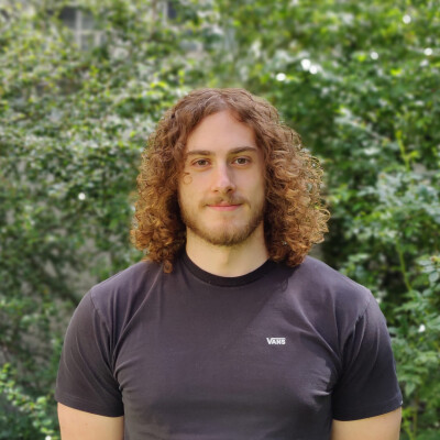 Marc zoekt een Kamer / Appartement / Studio / Woonboot in Amsterdam