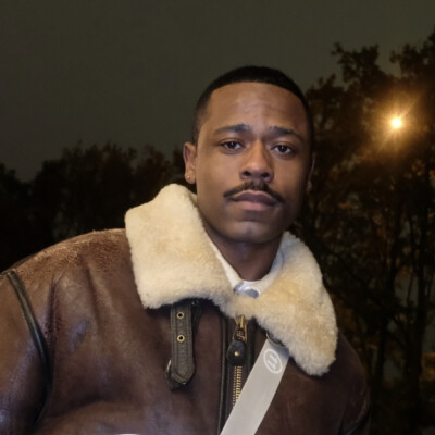 Desney zoekt een Kamer / Appartement / Huurwoning / Studio in Amsterdam