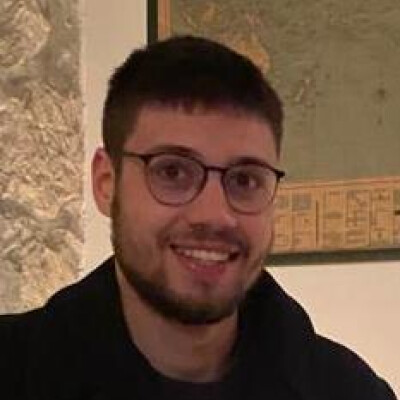 Dominik zoekt een Kamer / Studio / Woonboot in Amsterdam