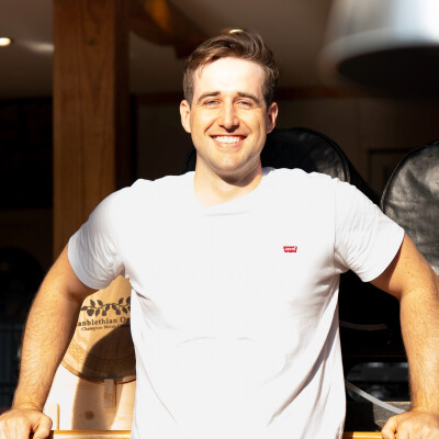 Declan zoekt een Kamer / Appartement / Studio in Amsterdam