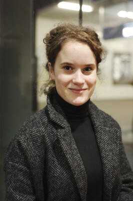 fanny zoekt een Kamer / Appartement / Huurwoning / Studio in Amsterdam