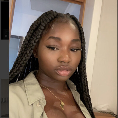 Aicha  zoekt een Kamer / Studio in Amsterdam