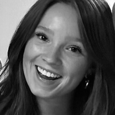 Julia zoekt een Kamer / Appartement / Studio in Amsterdam