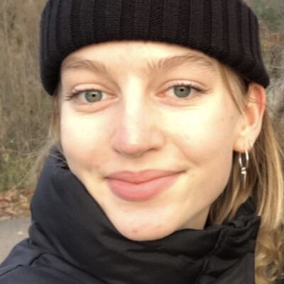 Claire  zoekt een Kamer in Amsterdam