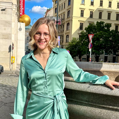 Chiara zoekt een Kamer / Appartement / Huurwoning / Studio / Woonboot in Amsterdam