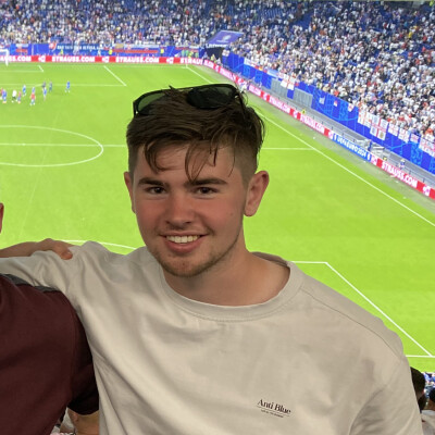 Thijmen zoekt een Kamer / Appartement / Huurwoning / Studio / Woonboot in Amsterdam