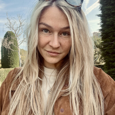 Danae zoekt een Kamer / Appartement / Huurwoning / Studio in Amsterdam