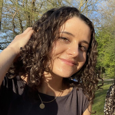 camila zoekt een Kamer / Appartement / Studio in Amsterdam