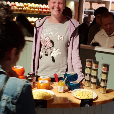 Mariska zoekt een Huurwoning / Studio / Woonboot in Amsterdam