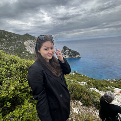 Naomi zoekt een Kamer / Appartement / Studio in Amsterdam