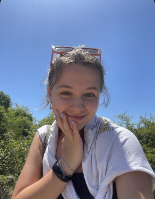 Michelle zoekt een Kamer / Appartement / Huurwoning / Studio / Woonboot in Amsterdam