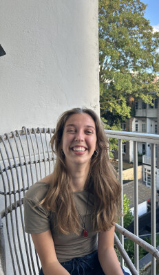 Ilse zoekt een Kamer / Appartement / Huurwoning / Studio / Woonboot in Amsterdam