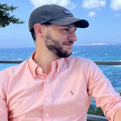 Mosh zoekt een Kamer / Appartement / Huurwoning / Studio in Amsterdam