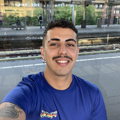 Stefano zoekt een Kamer / Appartement / Huurwoning / Studio in Amsterdam