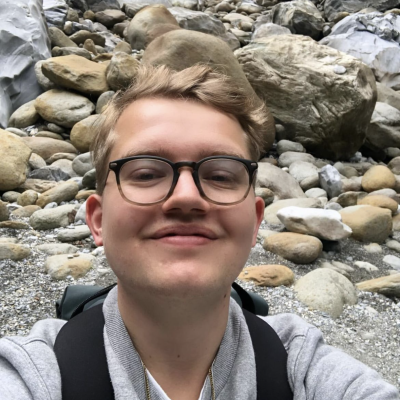 Tim zoekt een Kamer / Appartement / Huurwoning / Studio / Woonboot in Amsterdam