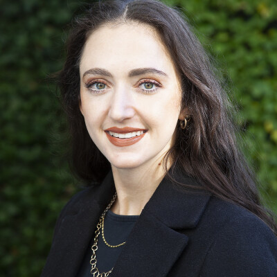 Jana is looking for an Apartment in Amsterdam