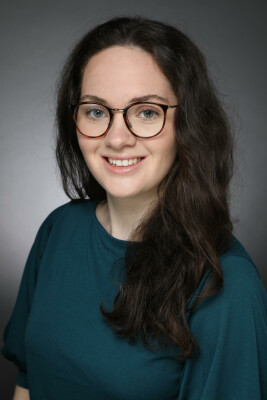 Sarah is looking for a Room / Studio / HouseBoat in Amsterdam