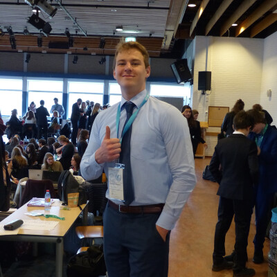 Wytze zoekt een Kamer / Appartement / Huurwoning / Studio / Woonboot in Amsterdam