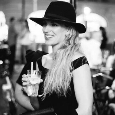 Marinda is looking for an Apartment / Rental Property / Studio in Amsterdam