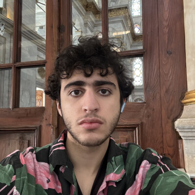 Radin zoekt een Kamer / Appartement / Studio in Amsterdam