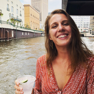 Sadie zoekt een Kamer / Studio in Amsterdam