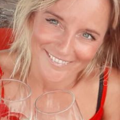 Trienke zoekt een Appartement / Huurwoning / Studio / Woonboot in Amsterdam