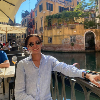 Govert zoekt een Kamer / Appartement / Studio in Amsterdam