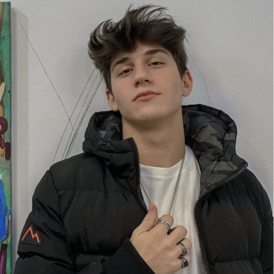 Pavel zoekt een Kamer / Appartement / Studio in Amsterdam