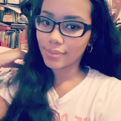 Anabel  zoekt een Kamer / Appartement / Studio in Amsterdam