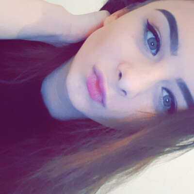 emina zoekt een Kamer / Appartement / Studio in Amsterdam