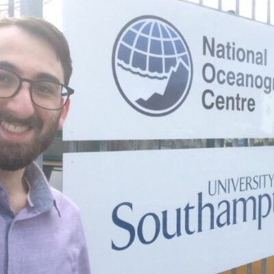 Joshua zoekt een Kamer / Appartement / Studio in Amsterdam